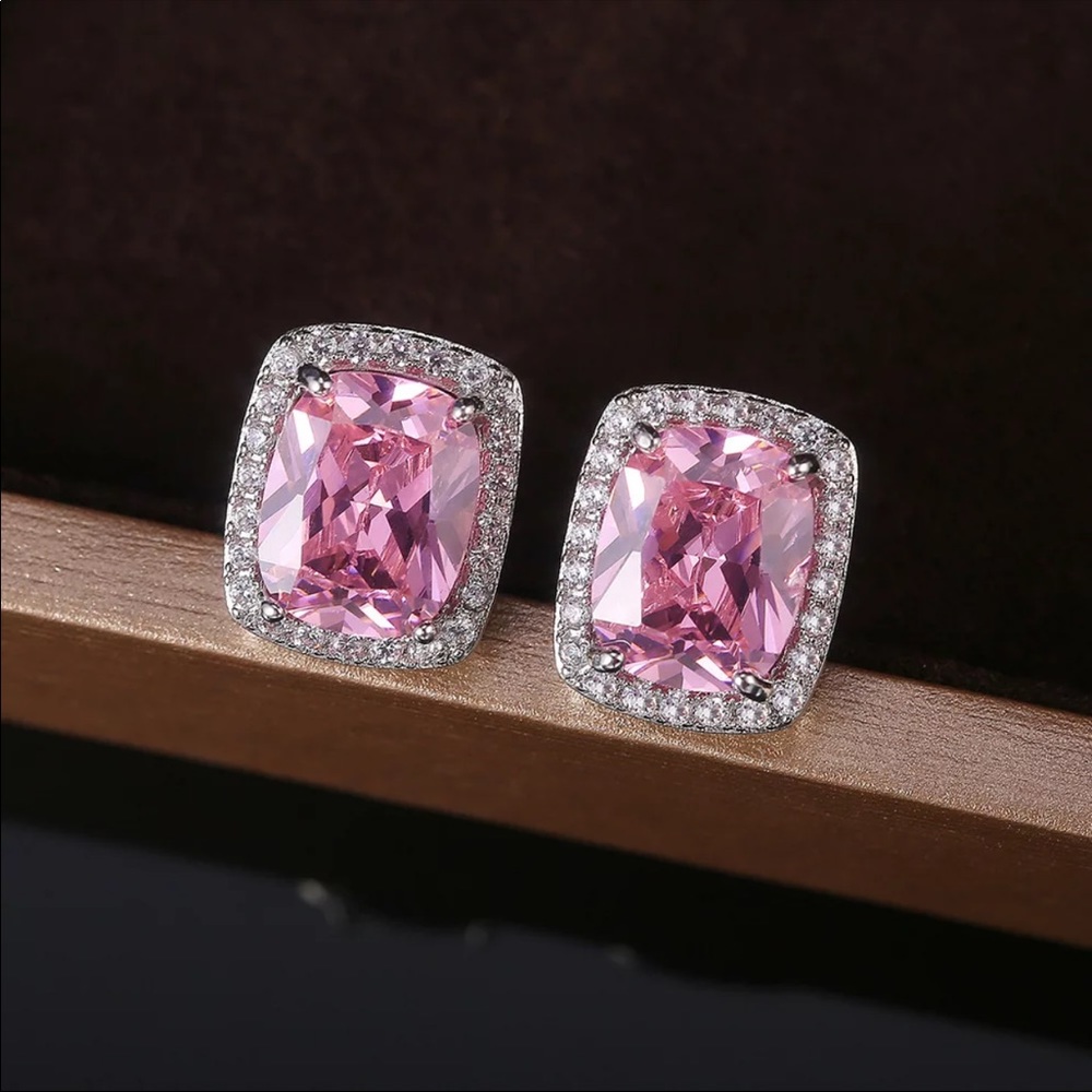 New Women’s Luxury 925 Silver Sapphire Earrings - Picture 4 of 6
